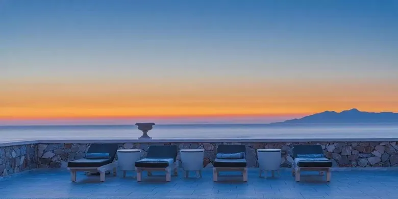 Epavlis Hotel & Spa Santorini