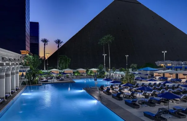 LUXOR HOTEL CASINO LAS VEGAS