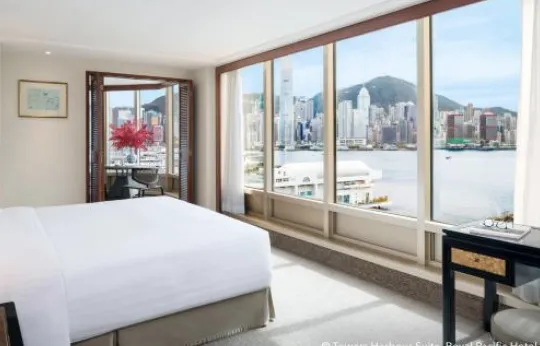 ROYAL PACIFIC HOTEL AND TOWERS