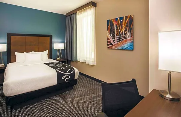 LA QUINTA BY WYNDHAM CHICAGO DOWNTOWN