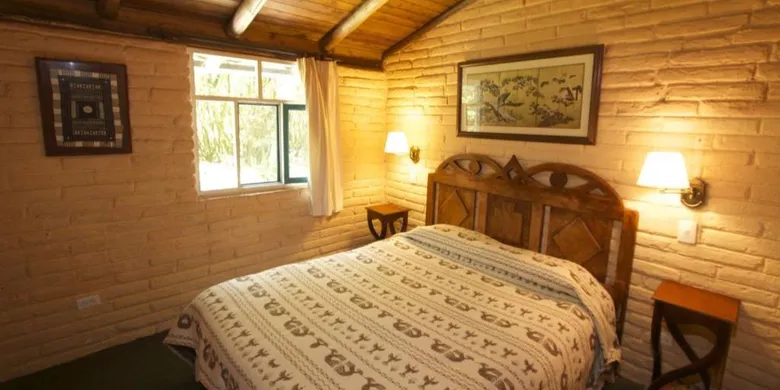 Las Palmeras Inn