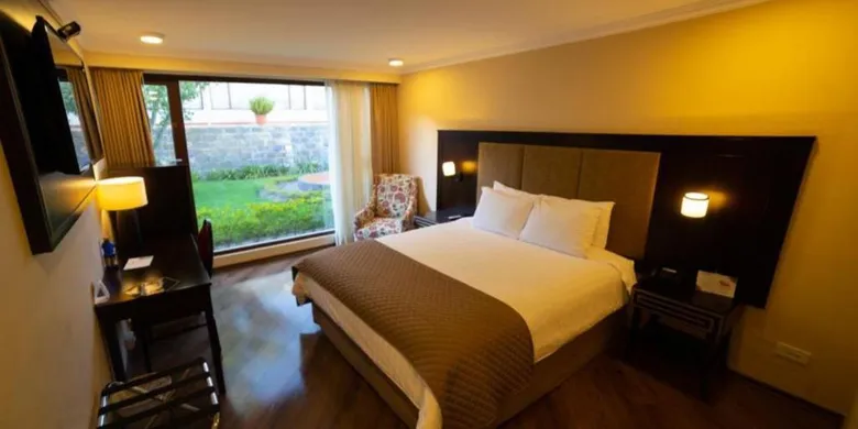 Quindeloma Art Hotel & Gallery