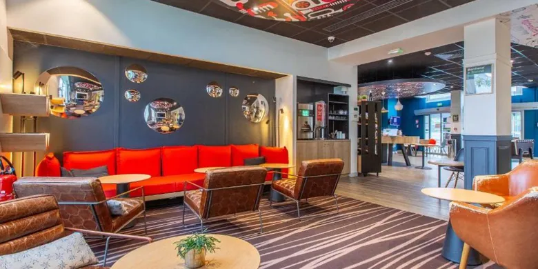 B&B HOTEL Orléans Centre Foch