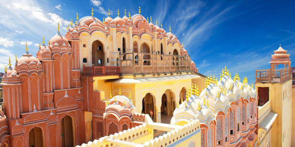 Viaje por Delhi, Jaipur, Agra y Benarés, el clasico de la India. Recorre el exótico Triángulo de Oro y descubre los rituales hinduistas en Benarés. 2