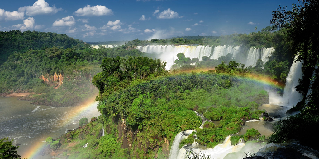 Nuestro viaje a Buenos Aires y Río de Janeiro te llevará por lo mejor de Latinoamérica. Recorreremos Buenos Aires y las Cataratas de Iguazú. 4