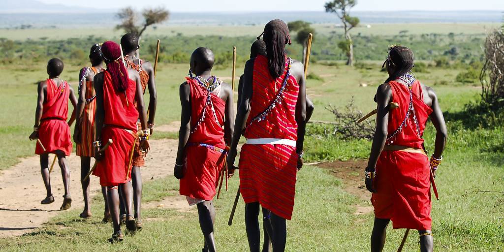 Con nuestro viaje a Nairobi, Ambosseli, el Lago Navaisah y Masái Mara descubrirás a los Cinco Grandes de África en un safari por Kenia. 5