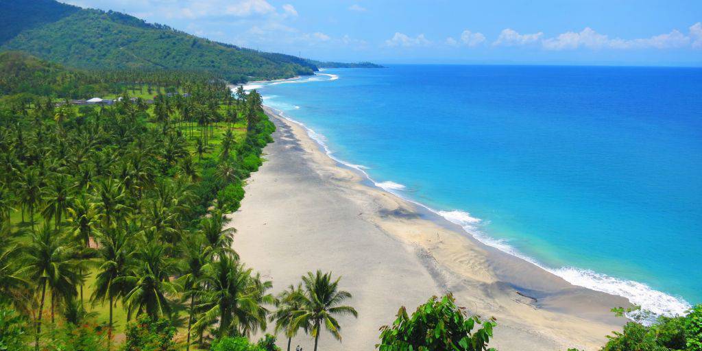 Con este viaje a Bali, Lombok y las islas Gili de 13 días tendrás a tu disposición volcanes, playas únicas, fascinantes paisajes y mucho más. 3