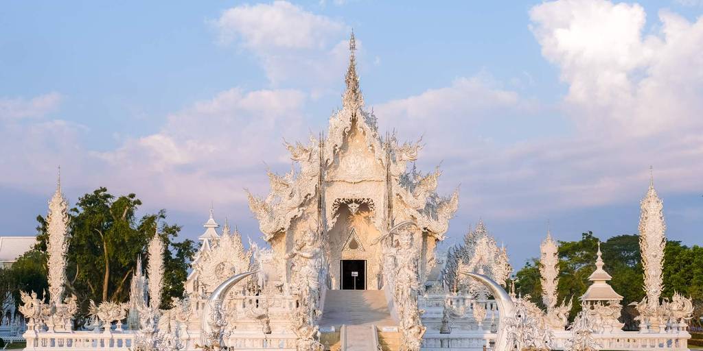 Vive unas vacaciones de ensueño con este viaje a Tailandia de 14 días, que te llevará por Bangkok, Ayutthaya y Phuket durante dos semanas. 1