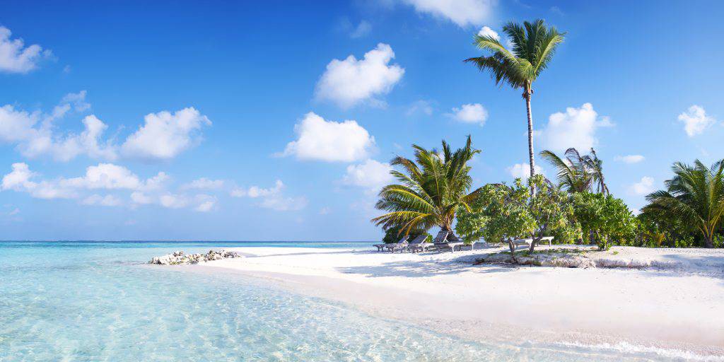 Nuestro viaje organizado de lujo a Maldivas te permitirá disfrutar de unas vacaciones en estas paradisíacas islas como nunca antes. 4