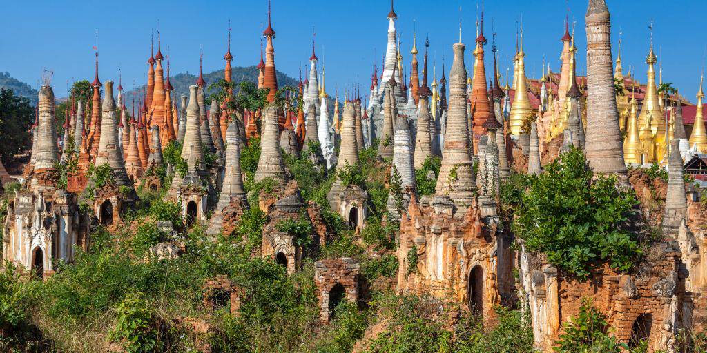 Combina dos de los países más impresionantes del sudeste asiático con este viaje a Myanmar y Camboya. Descubre las mejores pagodas y palacios. 2