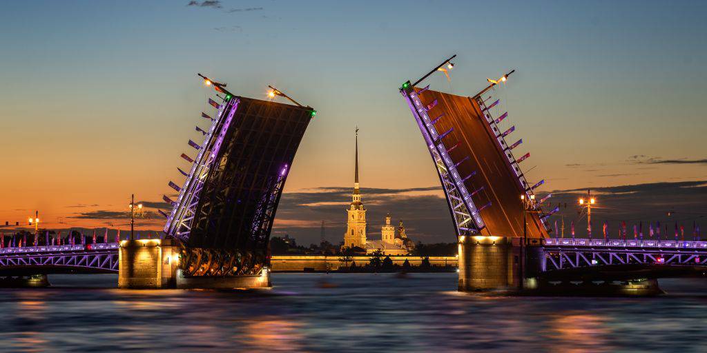 ¿Quieres conocer la capital cultural de Rusia? Ahora puedes hacerlo con nuestro fascinante viaje a la icónica San Petersburgo de 5 días. 2