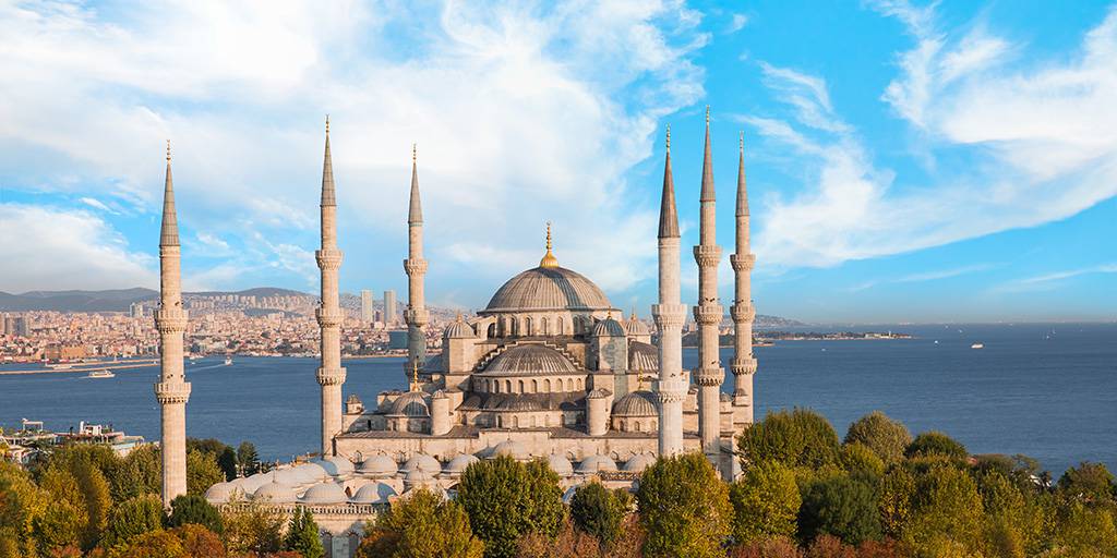 Con este viaje a Estambul y Capadocia de 8 días explorarás los mejores rincones de la antigua Constantinopla y la región más mágica del país. 3