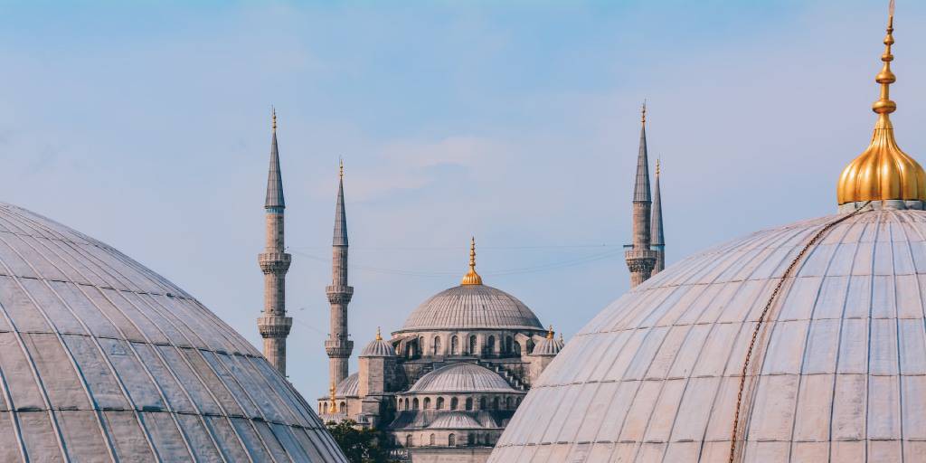 Explora lo mejor de Turquía: navega por el Bósforo y entra en sus bazares y mezquitas con nuestro viaje organizado a Estambul de 6 días. 4
