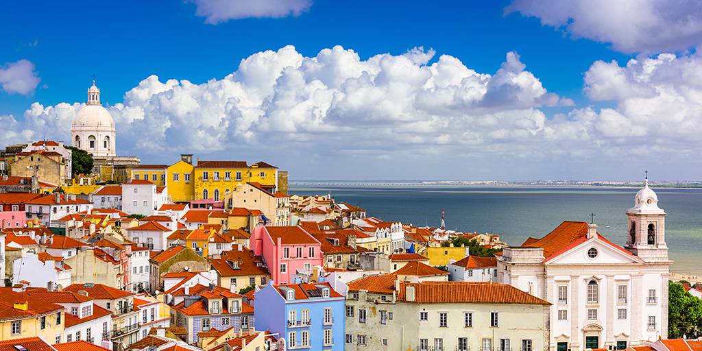 Disfruta del puente de diciembre en Lisboa, la capital portuguesa. Excursión a Sintra incluida, así como hoteles 4 estrellas y desayunos. 5
