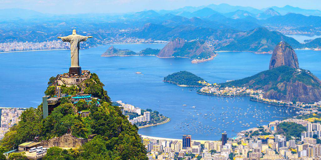 Descubre Brasil con nuestro viaje a Río de Janeiro, Iguazú y Salvador de Bahía. Recorrerás un país repleto de ritmo, color, sabor y mucho más. 2
