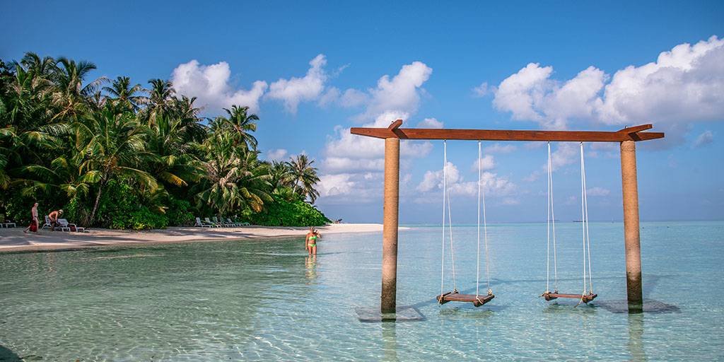 Todos hemos soñado alguna vez con viajar a las islas Maldivas. Con este viaje a Maldivas en Water Villa podrás hacer tu deseo realidad. 6