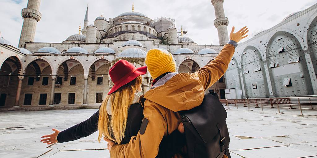 Conoce lo mejor de los dos destinos con este viaje a Turquía y Dubái de 13 días, incluyendo Capadocia, Estambul, Pamukkale, Ankara y Konya. 3