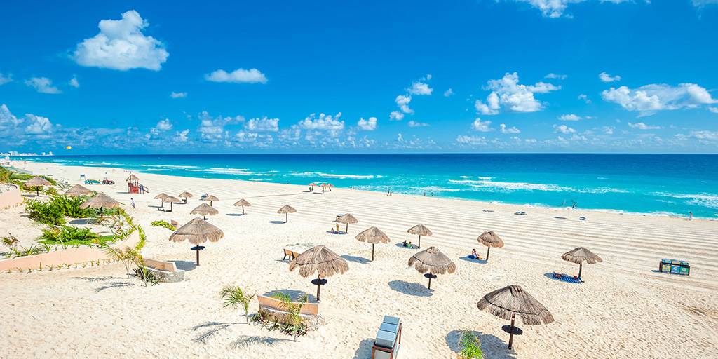 Con estas vacaciones en Playa del Carmen podrás disfrutar de lo mejor de la Riviera Maya de Cancún: relax, buceo, cultura y mucho más. 4
