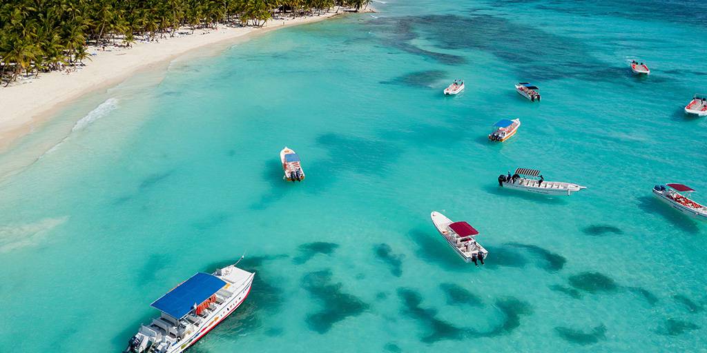 Relájate en Bayahíbe e Isla Saona con este viaje a República Dominicana de 7 días. Aprovecha y práctica deportes acuáticos fascinantes. 3