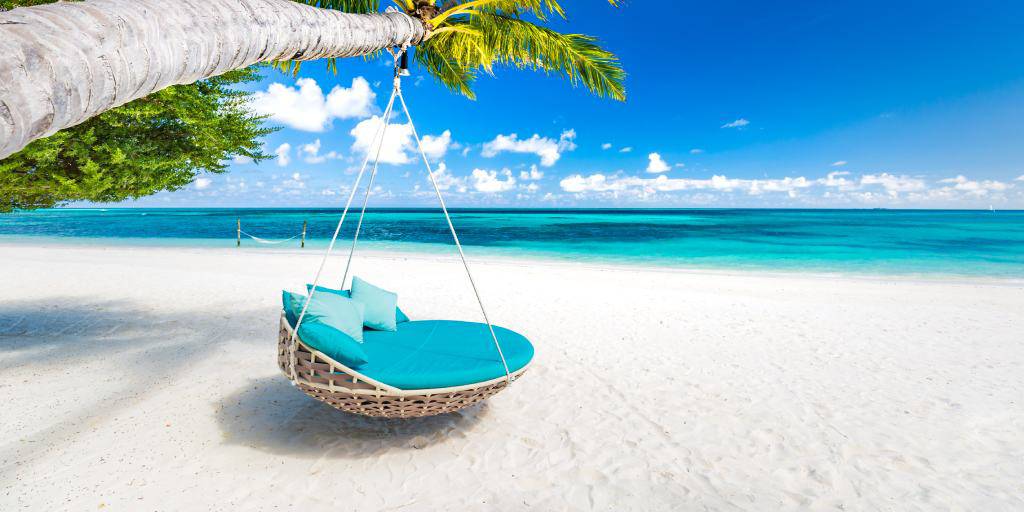 Con este Viaje a Maldivas en todo incluido podrás relajarte, bucear y explorar las fascinantes playas de este paraíso tropical. 6