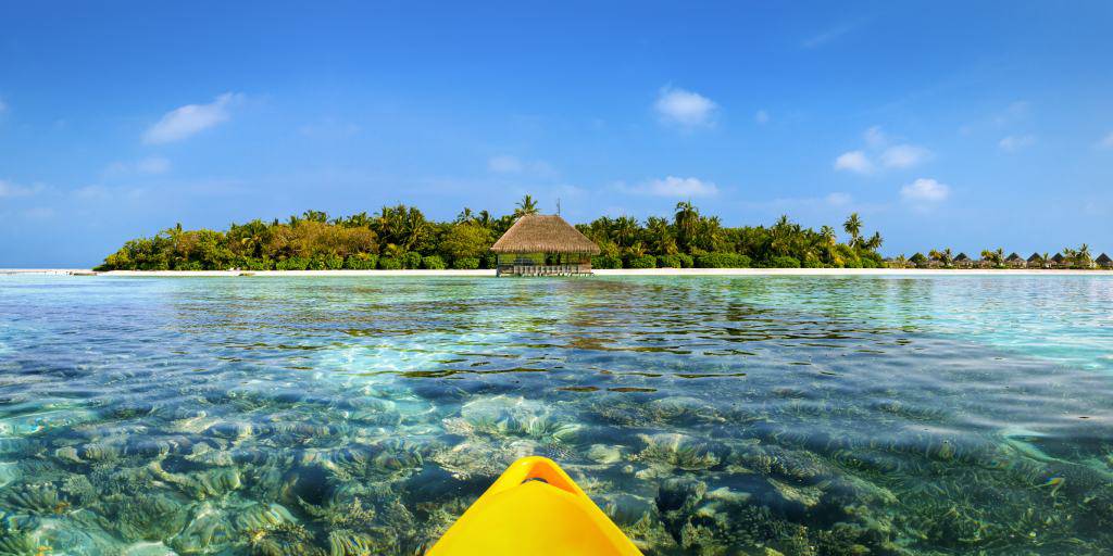 Con este Viaje a Maldivas en todo incluido podrás relajarte, bucear y explorar las fascinantes playas de este paraíso tropical. 4