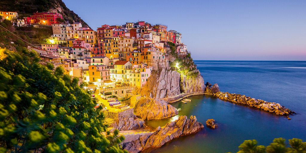 En este viaje a Italia conoceremos lo mejor de Roma, Florencia, Milán y Venecia. Además, descubriremos la Plaza San Pedro del Vaticano y la Riviera italiana en Cinque Terre. 4