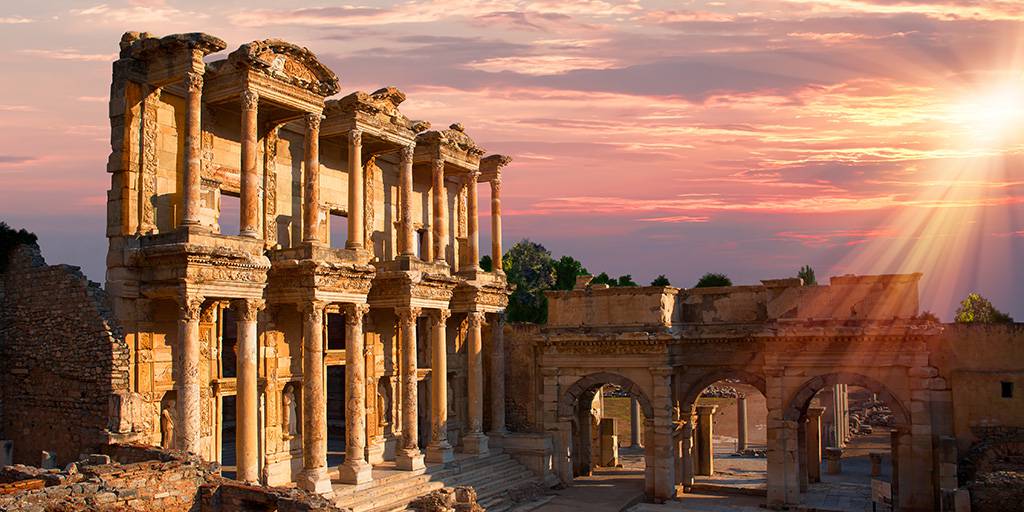 Estambul, la Capadocia, Pamukkale, Éfeso, Esmirna, Troya.. con este viaje podrás conocer lo mejor de Turquía durante 9 días. 2