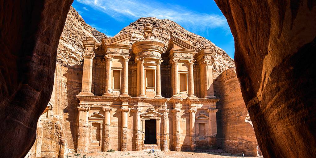 Déjate sorprender por este viaje combinado por Egipto, Jordania y Turquía. Durante tres semanas, recorrerás lo mejor de Oriente Medio. 4