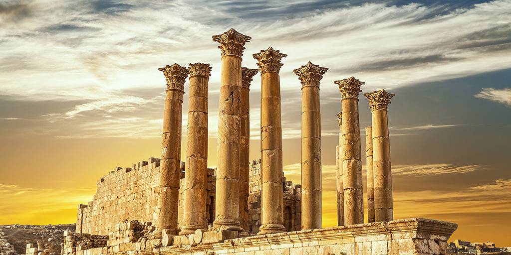 Atrévete a descubrir las ciudades y monumentos más fascinantes de todo Oriente Medio con nuestro viaje por Egipto y Jordania de 12 días. 4
