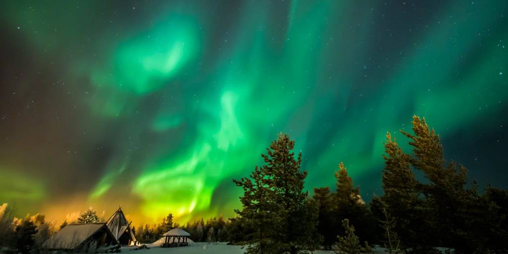 Este viaje a Finlandia con Papá Noel en diciembre te llevará en plena navidad al lugar más mágico de Laponia: la villa de Santa Claus. 6