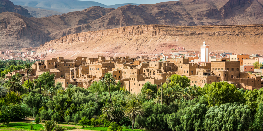 Antiguos palacios, mezquitas, oasis exóticos.... descubre todo esto y más con viaje completo por Marruecos con desierto de 8 días. 5