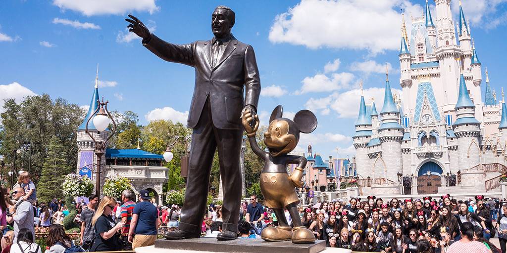 ¿Te gustaría hacer un viaje a Nueva York con Disney World? Con este recorrido podrás disfrutar de ambos durante 11 emocionantes días. 1