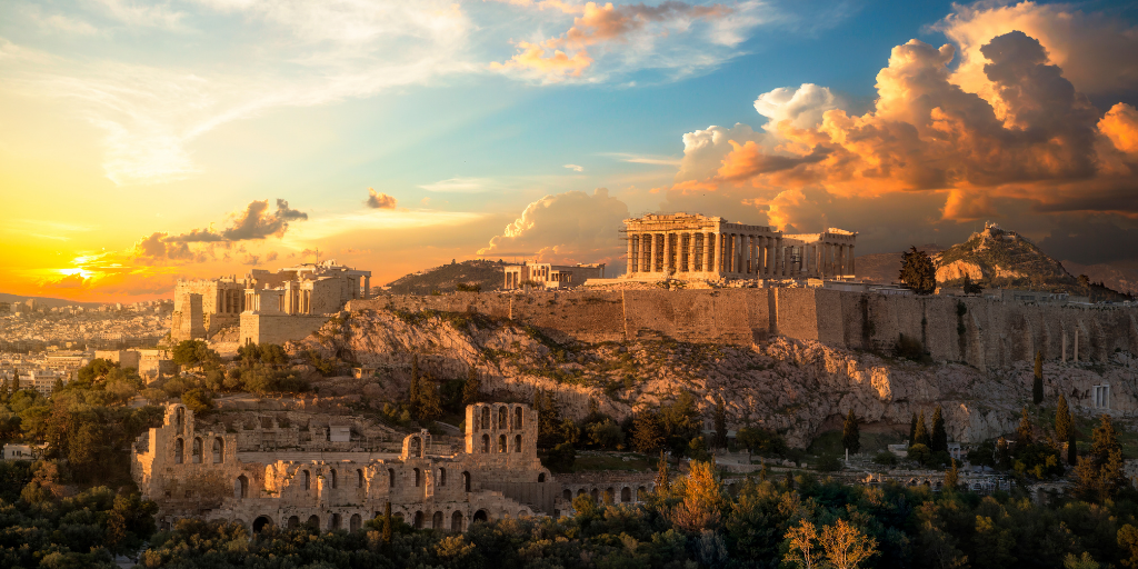 Este viaje a Grecia te llevará por Atenas y la isla de Mykonos. Disfruta tus vacaciones en la Acrópolis y playas griegas. 2