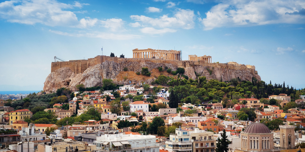 Este viaje a Atenas de 5 días te llevará a explorar la historia antigua de Grecia. Descubre la increíble Acrópolis y visita Argólida, ciudad ubicada entre colinas de olivos y casas de colores. 5