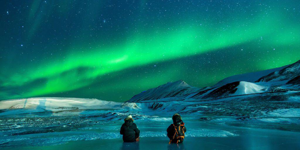 Conoce las mejores cascadas, géiseres, volcanes y auroras boreales de toda Europa con nuestro fascinante viaje a Islandia 6 días. 3