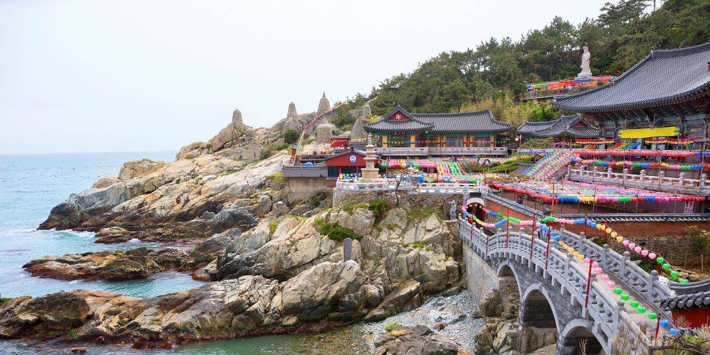 De Seúl a Busan, un viaje a Corea del Sur nos llevará por templos milenarios, palacios reales, barrios pintorescos y ciudades hiper modernas. 5