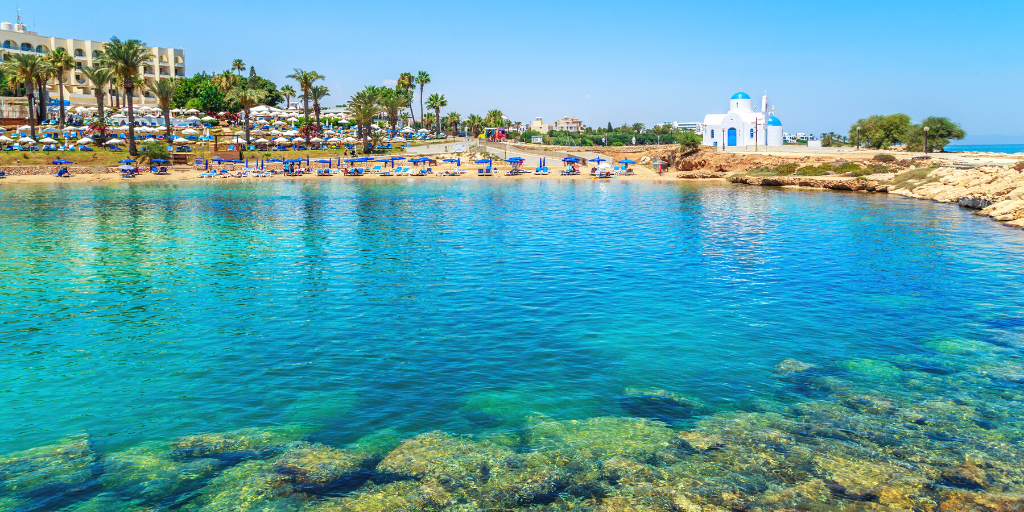 Este viaje en crucero por Grecia, Egipto, Israel y Turquía, te permitirá disfrutar de los fascinantes paisajes del Mediterráneo. Con este crucero de 7 días conocerás las playas del Mar Egeo. 2