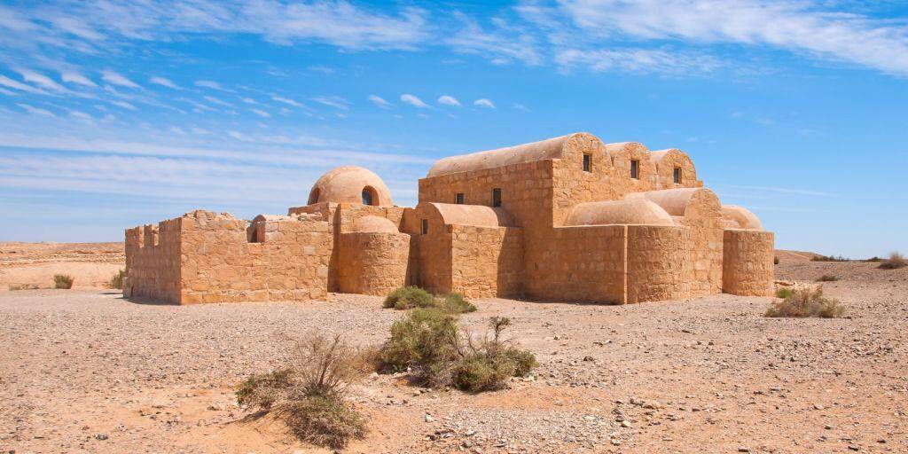 Bañarte en el Mar Muerto, conocer Petra, Wadi Rum, Jerash o Amman... este viaje a Jordania de 8 días ofrece miles de posibilidades. 5