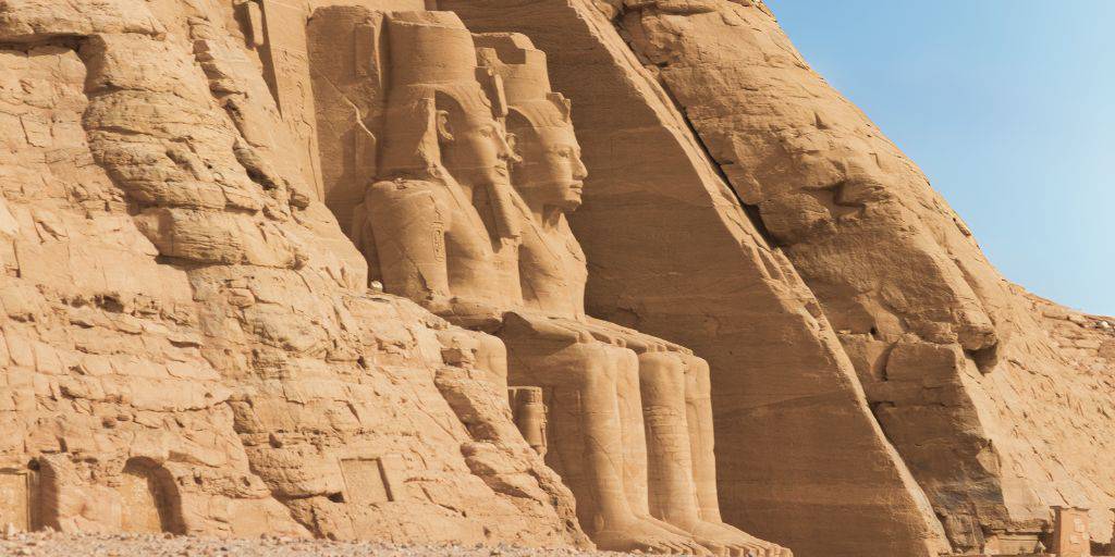 Disfruta de este tour por Egipto de 8 días. Durante una semana conoceremos los principales templos, pirámides y ciudades del Antiguo Egipto. 4