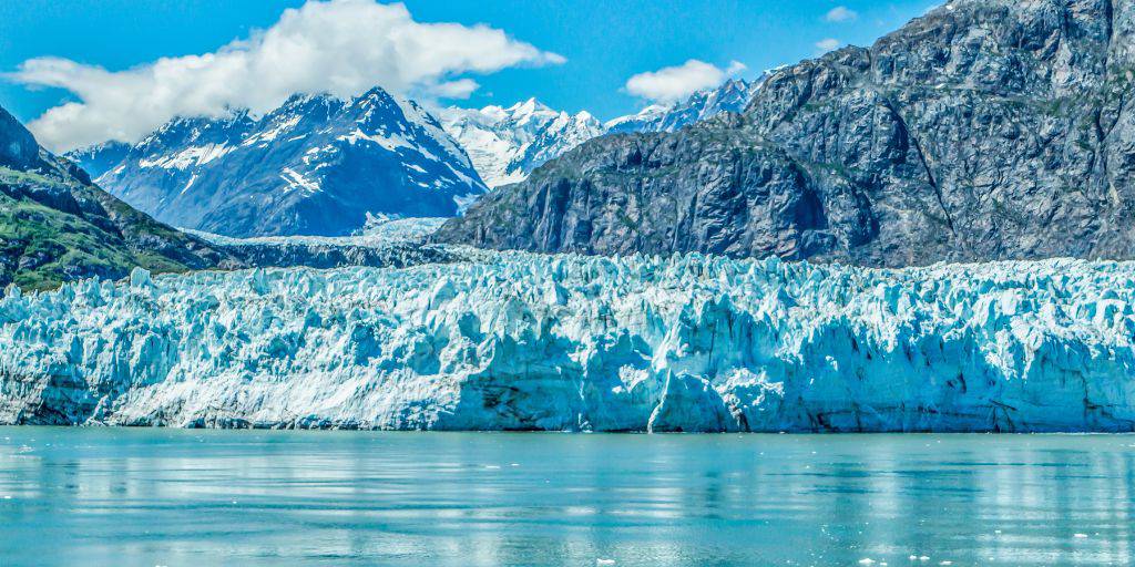 Nuestro viaje de 9 días te llevará a conocer la Patagonia chilena a tu aire, con un recorrido que va desde la capital hasta el sur del país, visitando el asombroso Parque Nacional Torres del Paine. 6