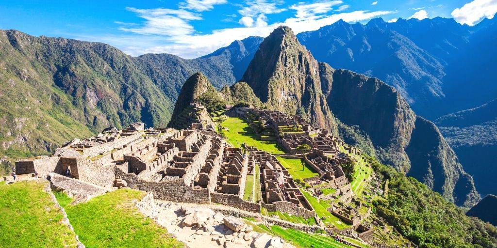 Adéntrate el corazón del Imperio inca con este viaje a Perú de 15 días. Durante dos semanas, podrás explorar enclaves andinos y coloniales. 2