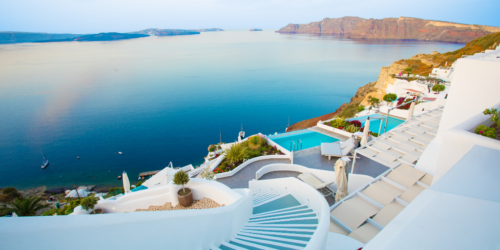 Disfruta de un viaje a Atenas y Santorini en 7 días. Grecia es el destino ideal para unas vacaciones en el paraíso mediterráneo. 5