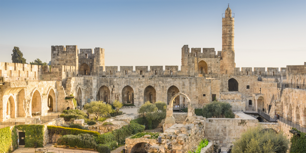 Disfruta de este viaje a Jordania y Jerusalén, donde podrás adentrarte en la historia, cultura, tradiciones y finalizar en el Mar Muerto. 6