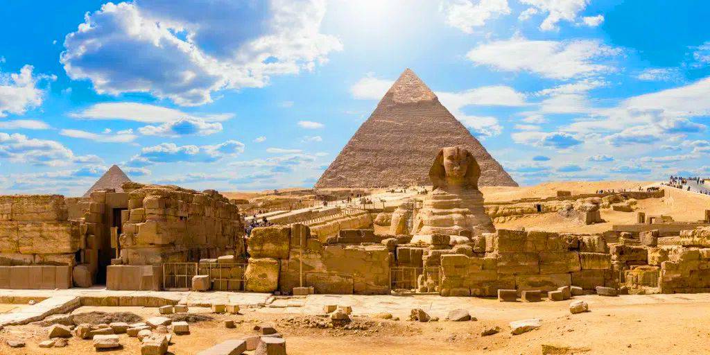 Si sueñas con visitar las pirámides, templos y esfinges del Antiguo Egipto, este crucero por el Nilo, Luxor y Cairo está hecho para ti. 1