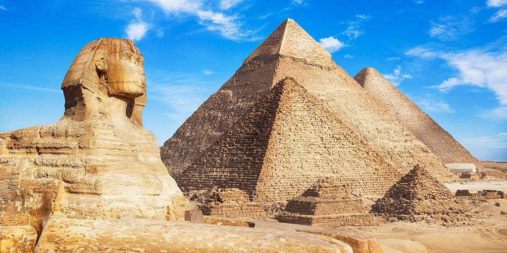 Descubre todo el misterio y majestuosidad de Egipto en un circuito organizado de 8 días. Recorre El Cairo y navega por el legendario río Nilo en crucero. 2
