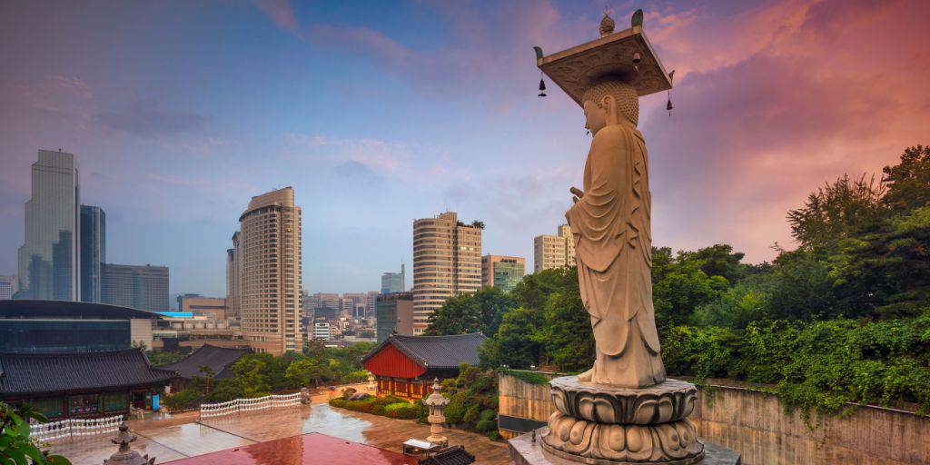 De Seúl a Busan, un viaje a Corea del Sur nos llevará por templos milenarios, palacios reales, barrios pintorescos y ciudades hiper modernas. 3