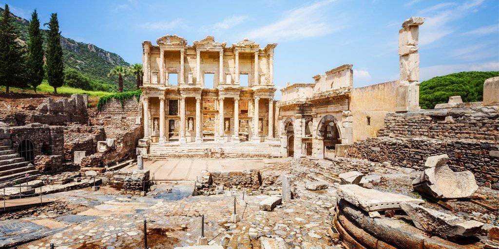 Nuestro viaje completo por Turquía de 9 días te llevará a explorar las zonas más mágicas del país, como Estambul, Capadocia y Troya. 3