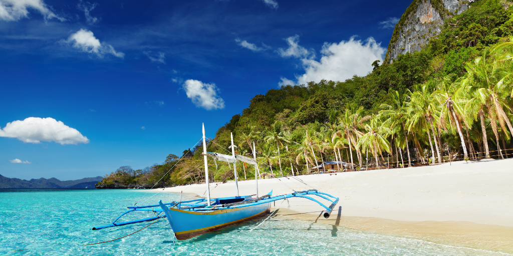 Playas de ensueño, colinas verdes, edificios históricos... este viaje a Filipinas de 10 días ofrece unas vacaciones inolvidables. 1