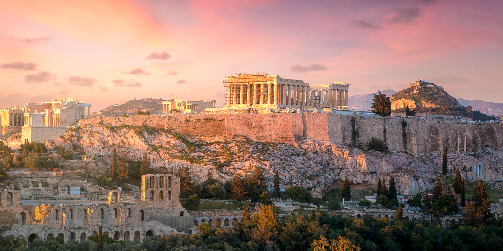 Disfruta de un viaje a Atenas y Santorini en 7 días. Grecia es el destino ideal para unas vacaciones en el paraíso mediterráneo. 2