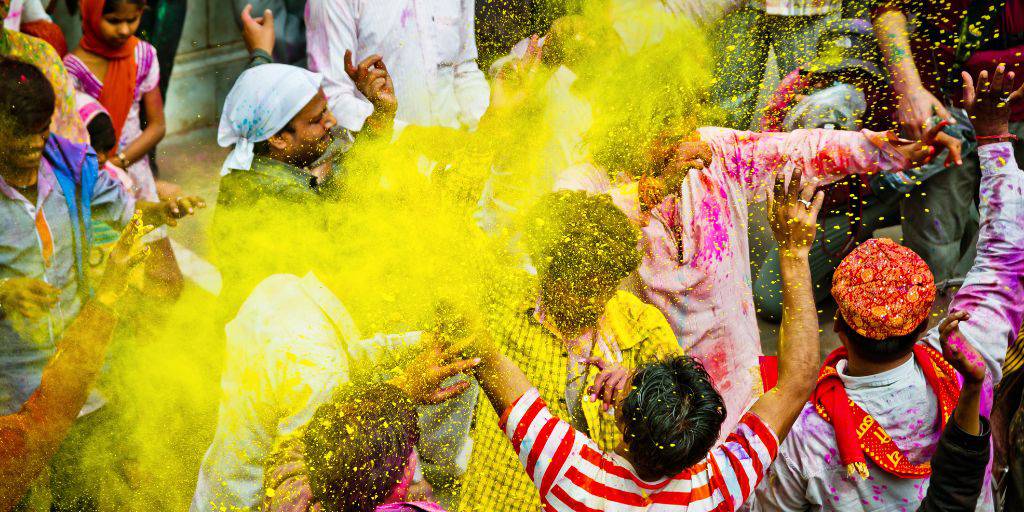Vive la Fiesta de Holi con este viaje a la India. Disfruta el festival de Holi en las calles de Jaipur y participa junto a los locales en esta fiesta de colores. 1